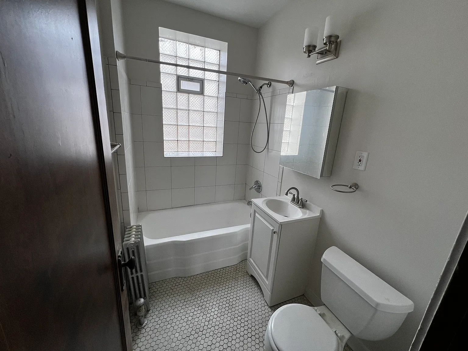 Studio, $1,195 — Photo 2