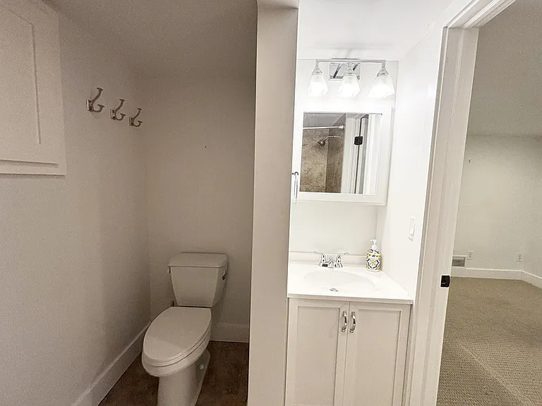 77 E Hillside Ave #1 — Photo 22