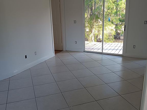 3rd image of 5991 Dogwood Way