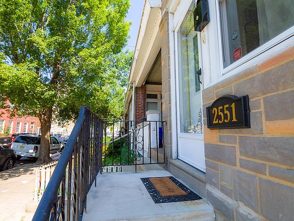 3rd image of 2551 E Ann St