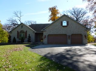 1943 Ole Hickory Rd, Amboy, IL 61310