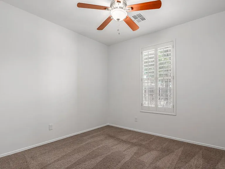 2532 W Corva Dr — Photo 16