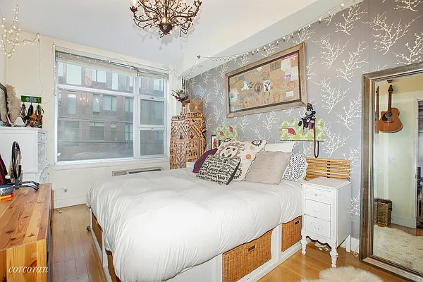 Sold by Corcoran | media 7