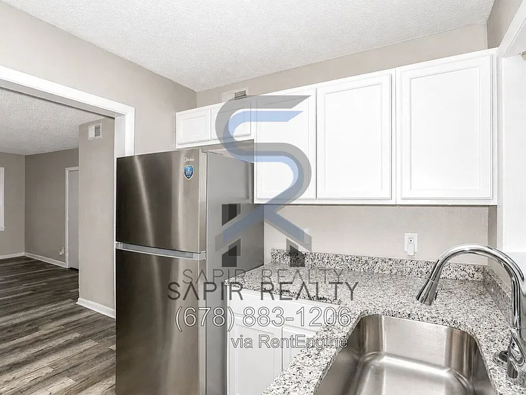 2045 Alison Ct SW #5 — Photo 6