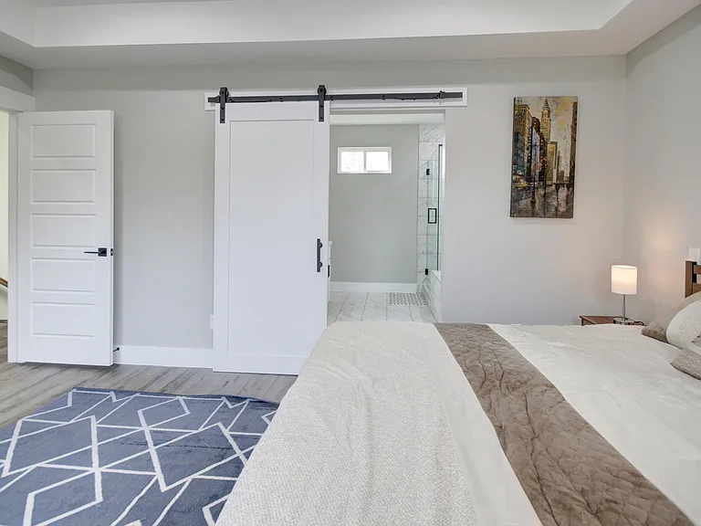 9305 Tower St — Photo 36