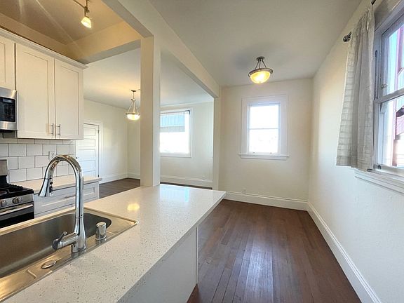3rd image of 337 Vallejo St