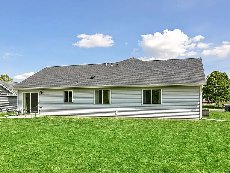 720 Deer Trl — Photo 14
