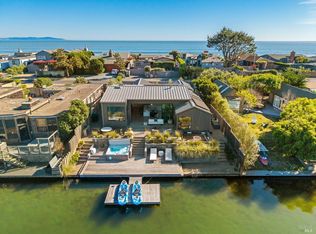 297 Seadrift Rd, Stinson Beach, CA 94970