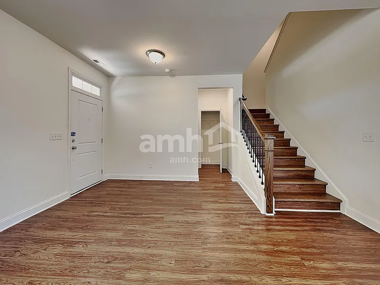 165 Stowe Rd — Photo 7