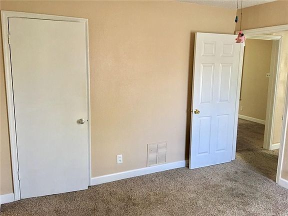 5th image of 1537 Daytona Dr