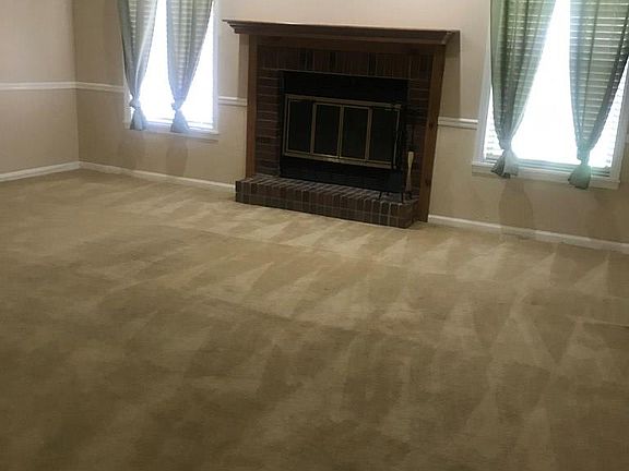 5th image of 2300 S Sherwood Dr