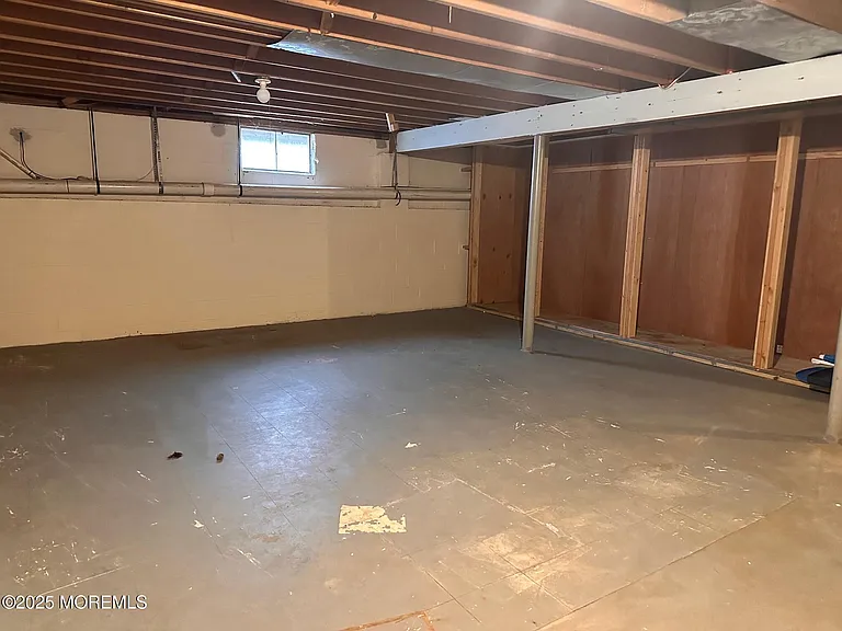 702 Cassville Rd — Photo 10