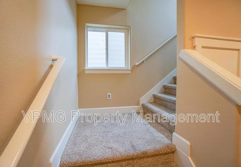 1403 SE 194th Pl — Photo 29