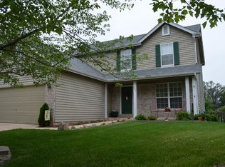 201 Cove Landing Dr, Grover, MO