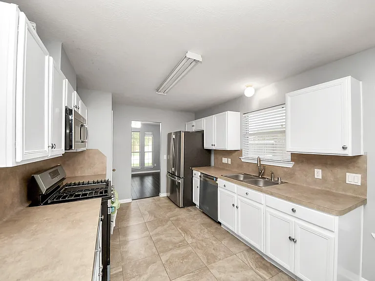 3506 Evergreen Square Trl — Photo 3