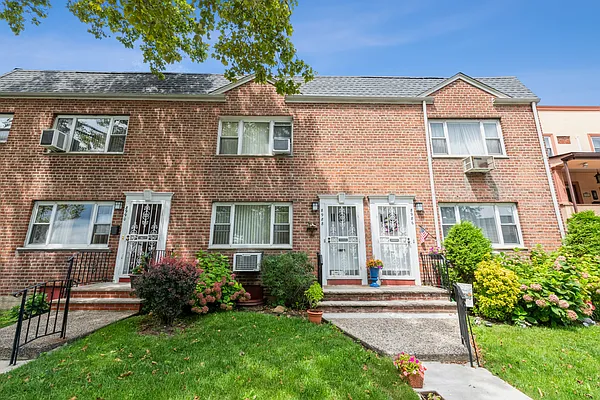 Sold by Ben Bay Realty Co. of Bay Ridge | media 18