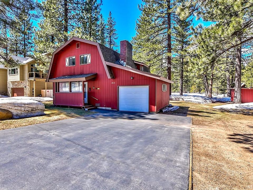 1st image of 2812 Santa Claus Dr
