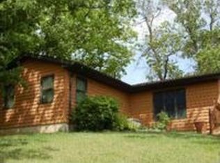 5441 Rashid Ln, East Dubuque, IL 61025