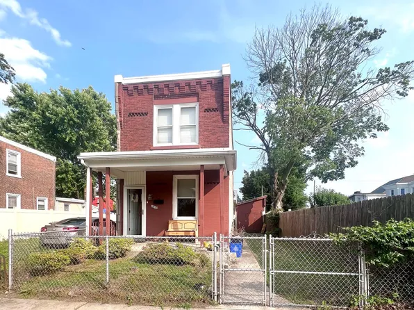 6813 Vandike St, Philadelphia, PA 19135