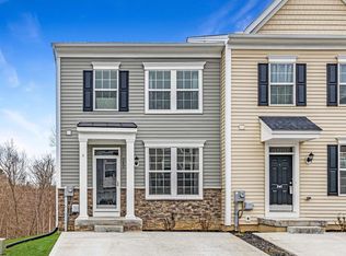 242 Queensbury Ct, Fairmont, WV