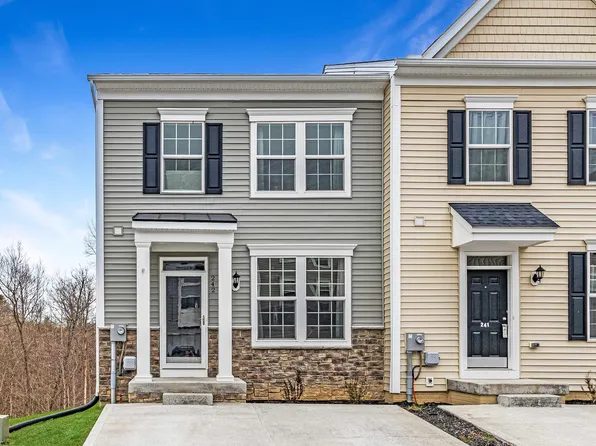 242 Queensbury Ct, Fairmont, WV 26554