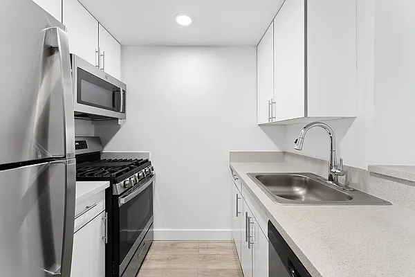 Rented by Corcoran | media 12