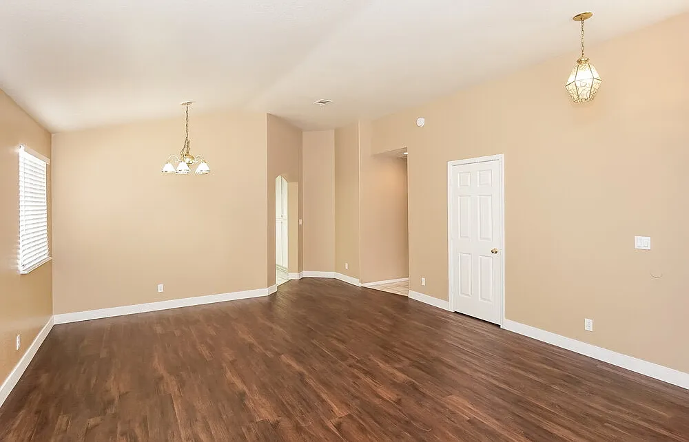 3 bed, 2.0 bath, 1486 sqft, $2,125 — Photo 4
