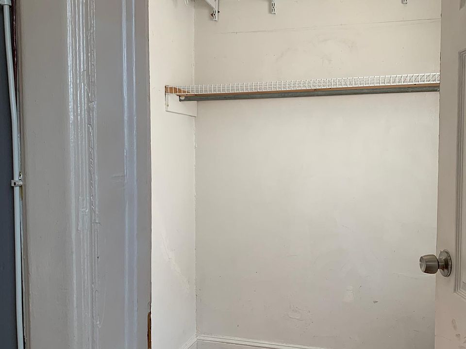 2nd image of 165 Pulaski Ave #2