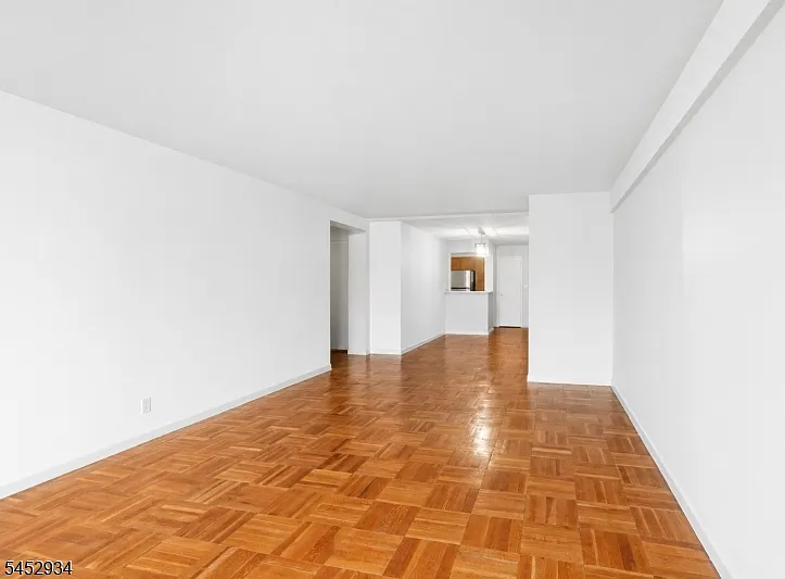 208 Anderson St — Photo 22
