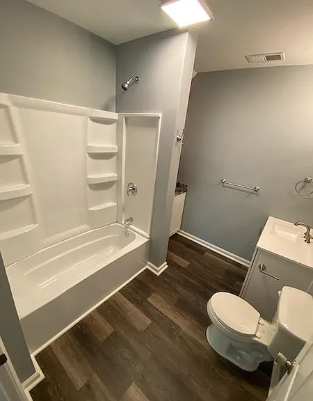 102 Commonwealth Ct — Photo 4