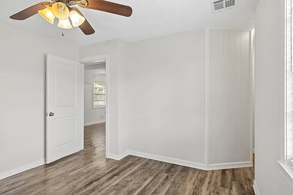 7818 James Dr — Photo 20