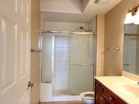 3rd image of 190 W Johnson St Unit 405