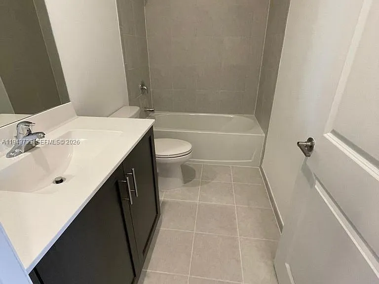 2634 SE 11th Ct #2634 — Photo 13