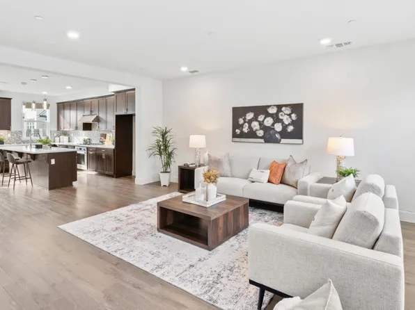 557 Charles Fraker Ter #3, Sunnyvale, CA 94085