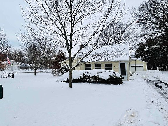 2nd image of 423 Atwood Ave