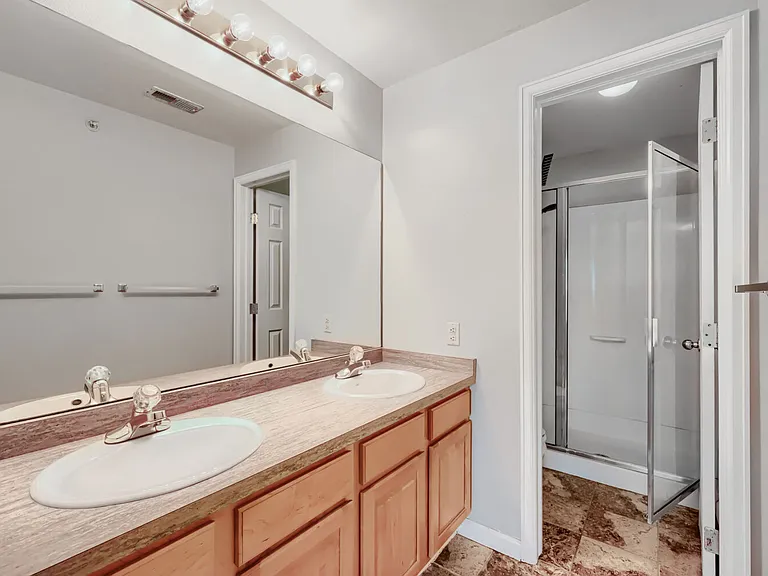 920 E Plum Creek Pkwy #106 — Photo 16