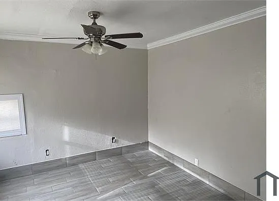 907 NW 12th Ter #1 — Photo 10