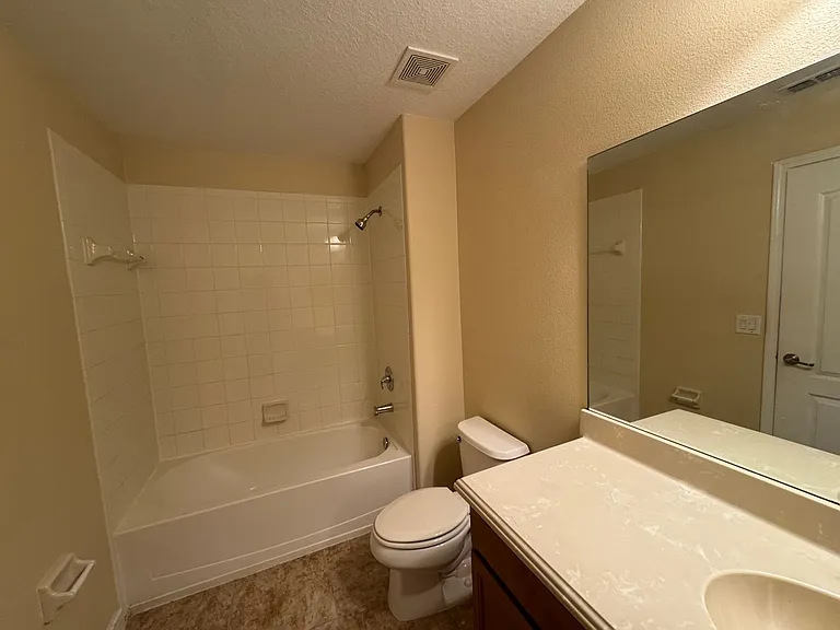 2832 Adelaide Ct — Photo 12