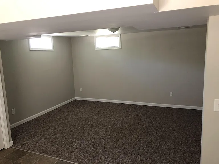 425 Oak St #6 — Photo 2