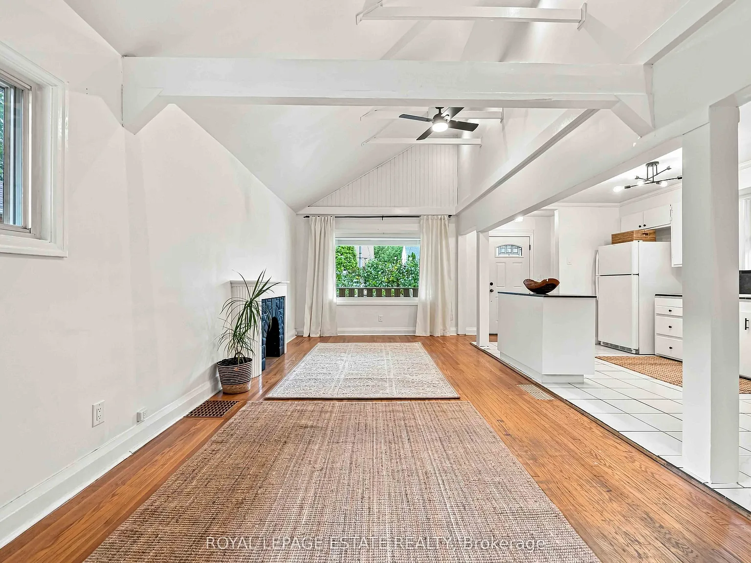 3 bed, $3,200 — Photo 3