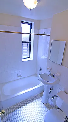 Rented by Tryax Realty Management | media 16