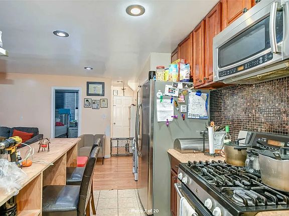 4th image of 2355 91st St