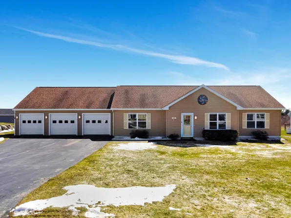 12 Fieldstone Drive, Waterville, ME 04901