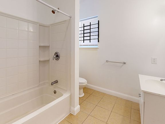 2nd image of 1934 N Gratz St #1