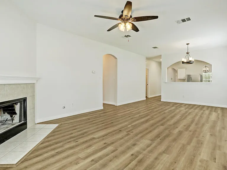 128 Almquist St — Photo 13