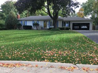 5721 W 68th St, Edina, MN 55439