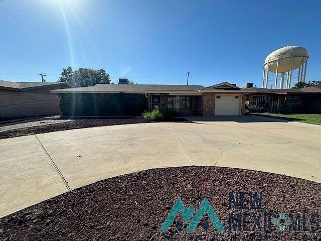 1st image of 1923 N Cielo Dr