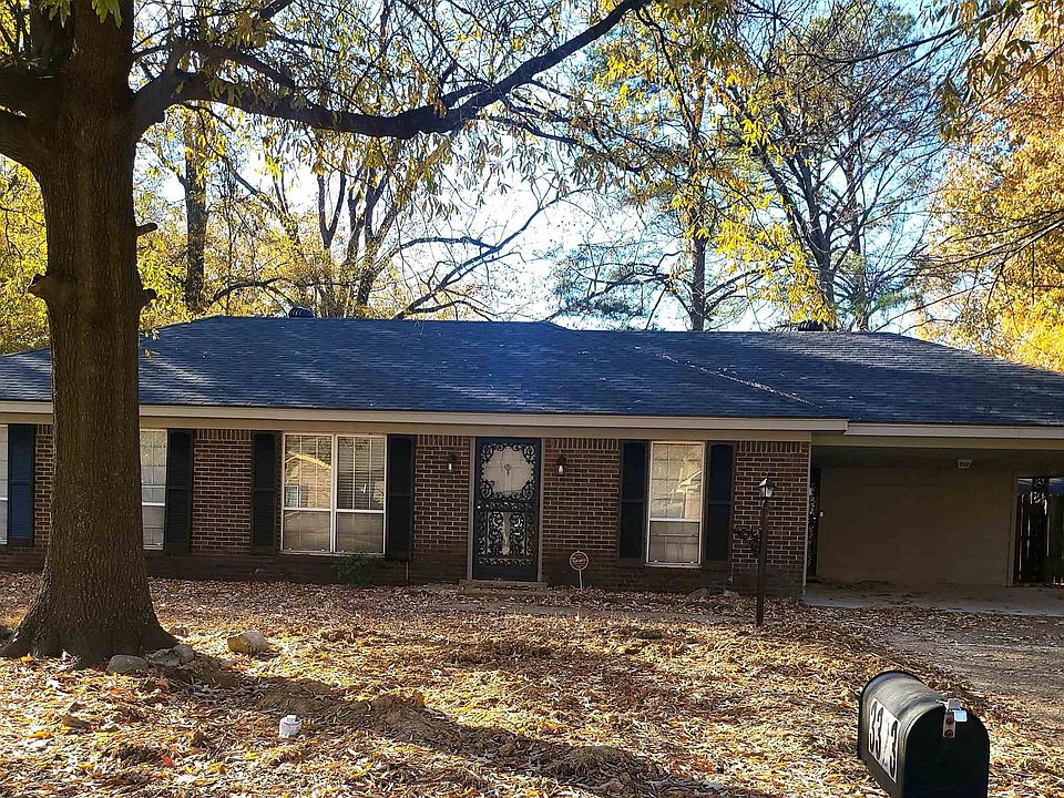 1st image of 3323 Fox Chase Dr