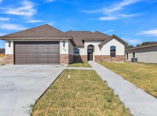 209 Jesus Flores Dr, Del Rio, TX 78840