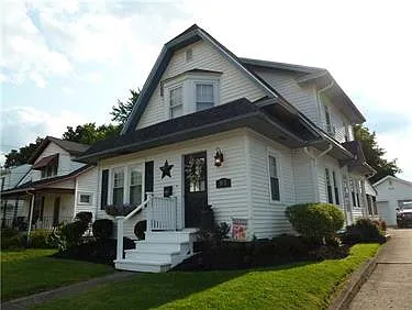 362 Spencer Ave photo 1